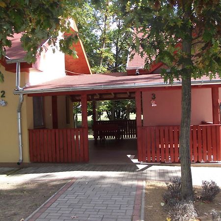 Sárkány Apartman, Sárkány Wellness és Gyógyfürdő Nyírbátor Exterior foto